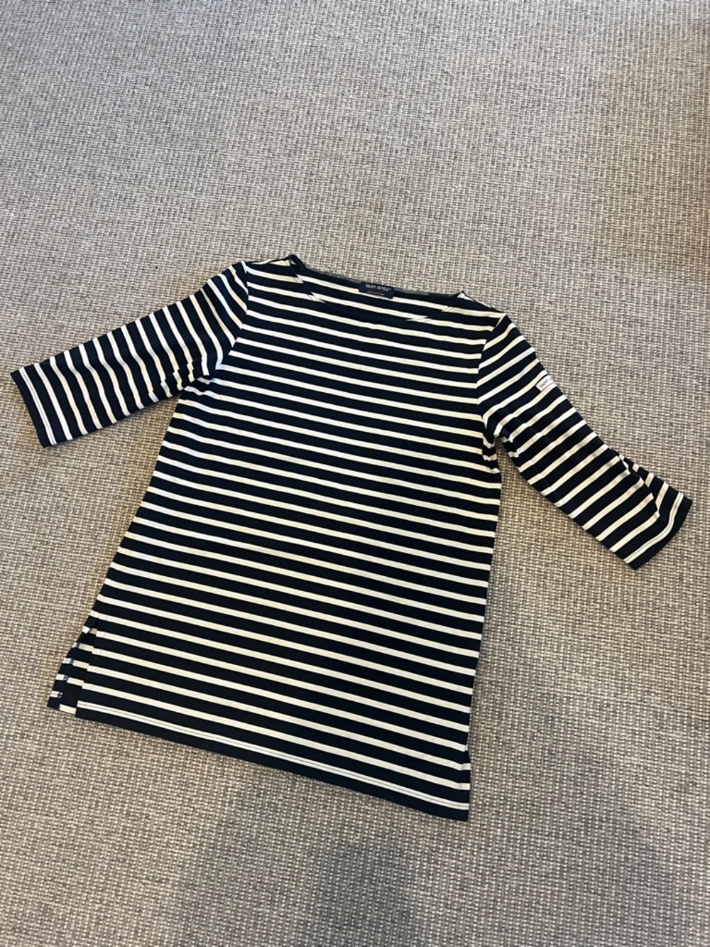 Saint James anti uva tee.    Size M (missing Sz label).  Navy/white